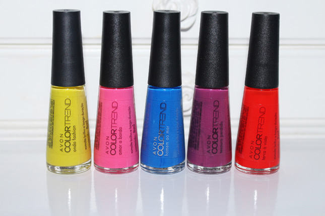 Esmaltes entre nessa onda Color Trend avon