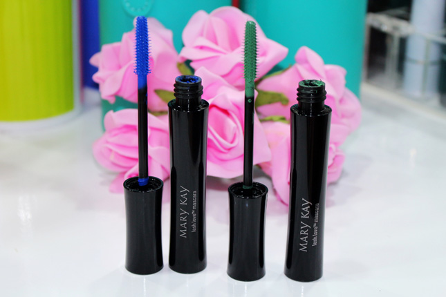 Lash Love Máscara de cílios azul e verde Mary Kay