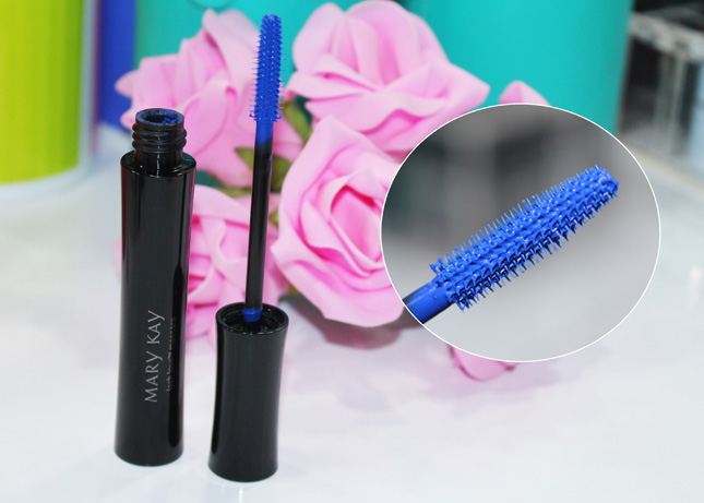 Lash Love Máscara de cílios azul e verde Mary Kay