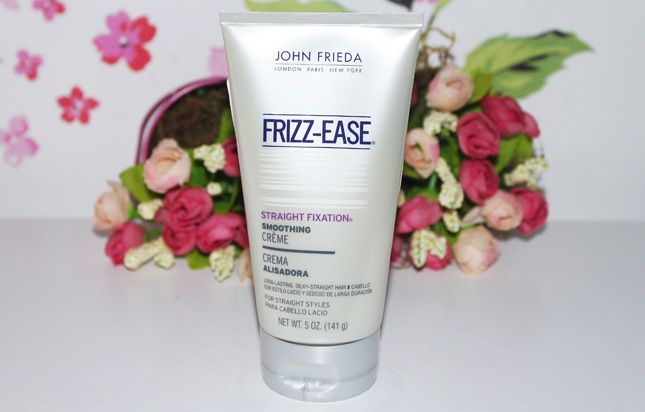 Resenha: Frizz Ease Straight Fixation Smoothing creme/ leave in