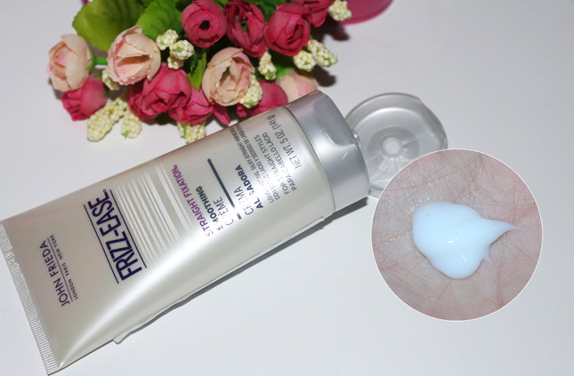 Resenha: Frizz Ease Straight Fixation Smoothing creme/ leave in