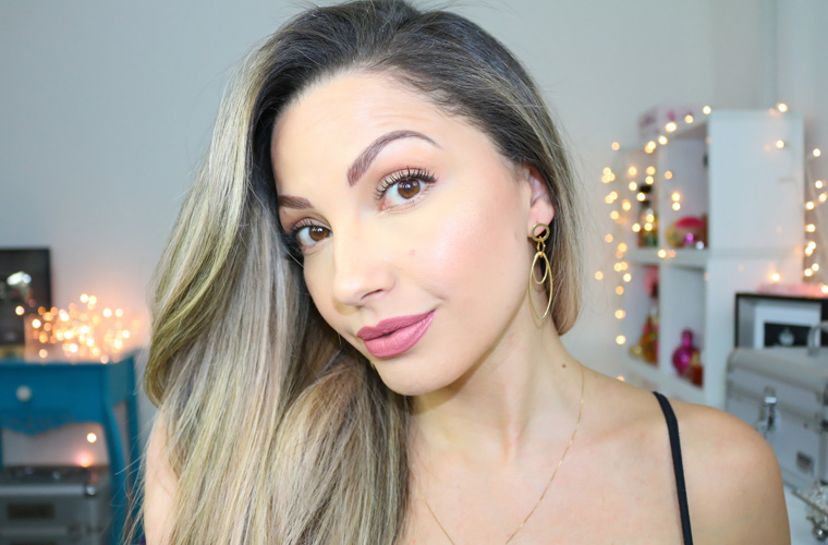 Victória Bruna Tavares: batom líquido mate